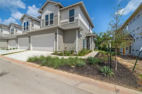 1701 Roseburg DR, Austin, TX 78754