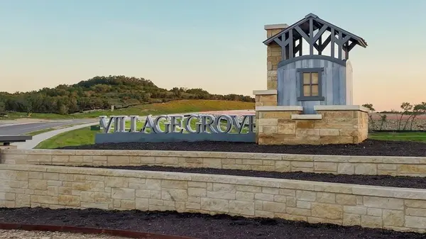 121 Jagged Iron TRCE, Dripping Springs, TX 78620