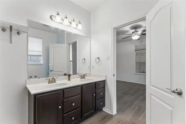 2182 Herzog, Kyle, TX 78640
