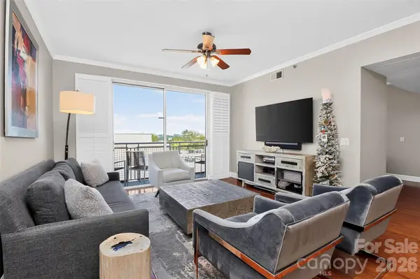 1315 East BLVD #818, Charlotte, NC 28203