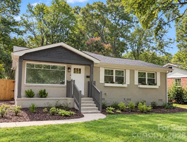 1208 Tarrington AVE, Charlotte, NC 28205