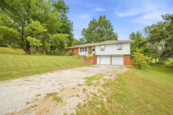 13608 Raliegh LN, Holt, MO 64048