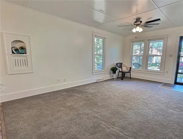 705 N Clay ST, Nevada, MO 64772