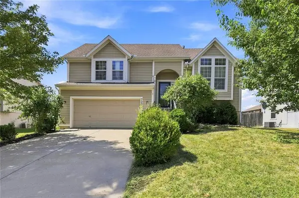 728 S Maple ST, Gardner, KS 66030