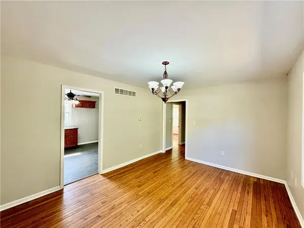 7727 E 55th ST, Kansas City, MO 64129