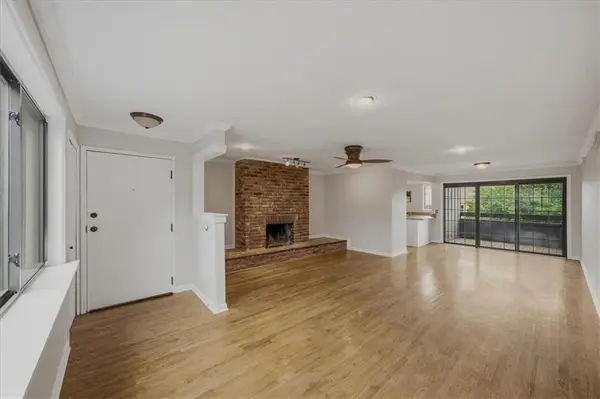 4056 Warwick BLVD #6, Kansas City, MO 64111