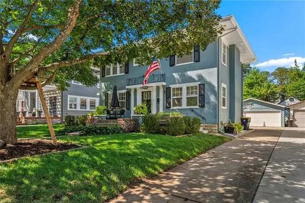 620 W 60TH TER, Kansas City, MO 64112