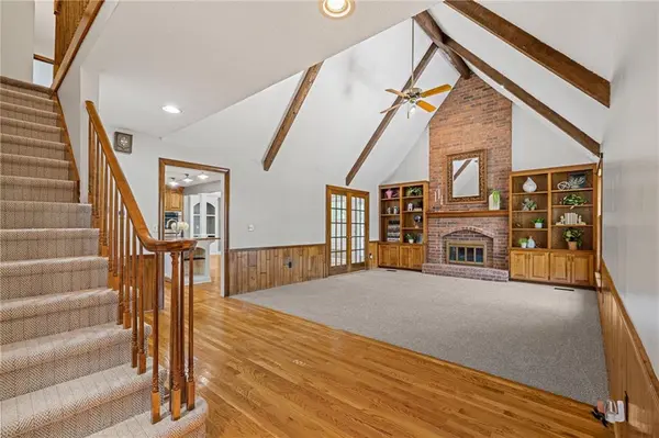 8408 W 115th ST, Overland Park, KS 66210