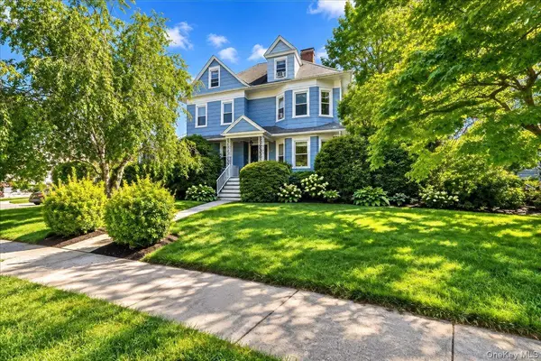 20 Edgewood PARK, New Rochelle, NY 10801