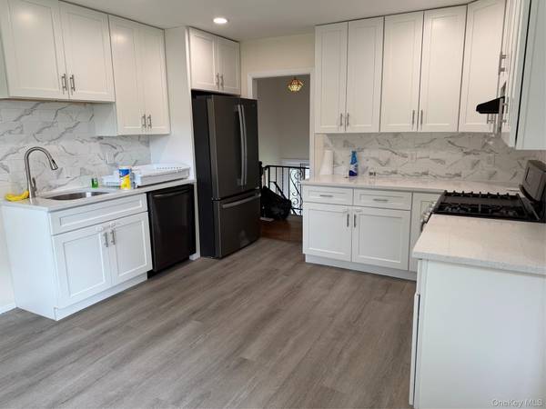 343 Ehrhardt RD, Pearl River, NY 10965