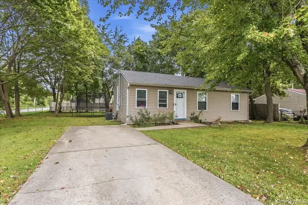 761 Provost AVE, Bellport, NY 11713