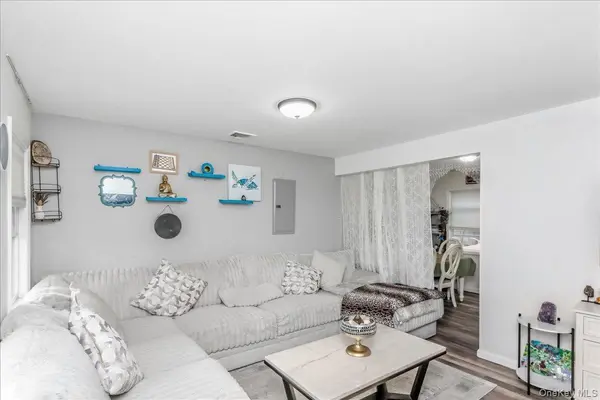 761 Provost AVE, Bellport, NY 11713