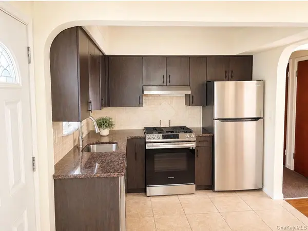 Address not disclosed, Rosedale, NY 11422