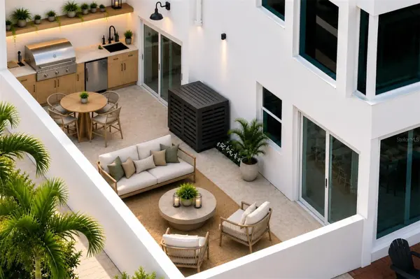 226 GOLDEN GATE PT #12, Sarasota, FL 34236