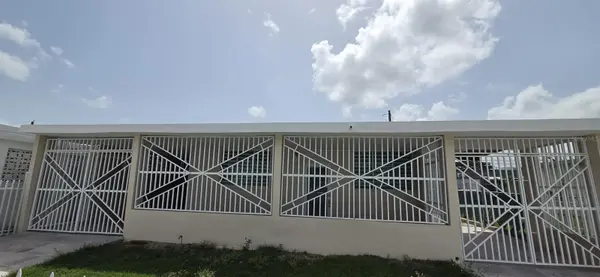 C/ VILLA DEL REY PROVENZA, Caguas, PR 00727