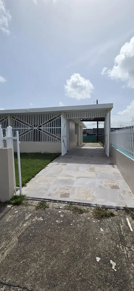C/ VILLA DEL REY PROVENZA, Caguas, PR 00727
