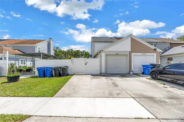 6240 OAK CLUSTER CIR, Tampa, FL, 33634 photo 28