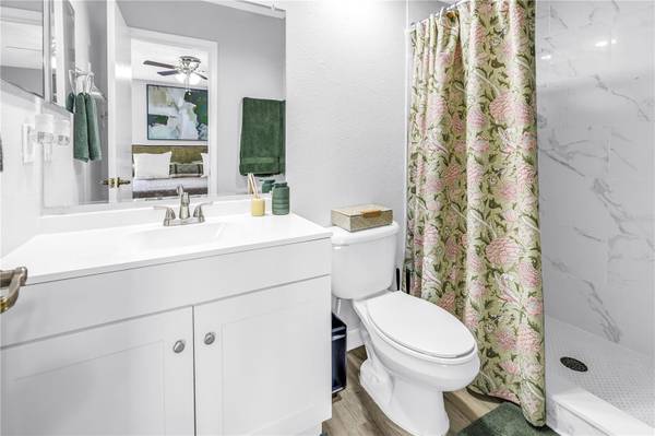6240 OAK CLUSTER CIR, Tampa, FL, 33634 photo 15