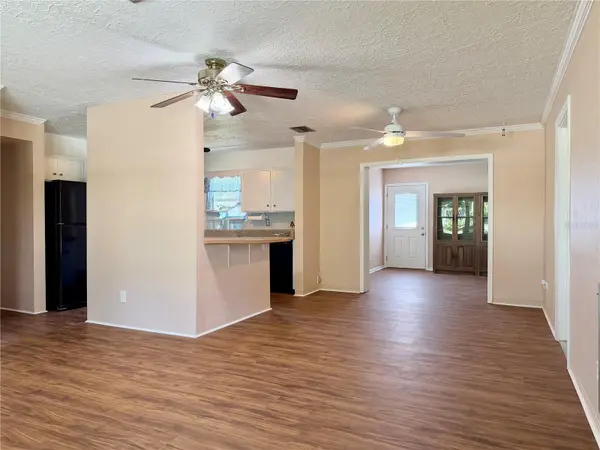 2700 56TH LN N, St Petersburg, FL 33710