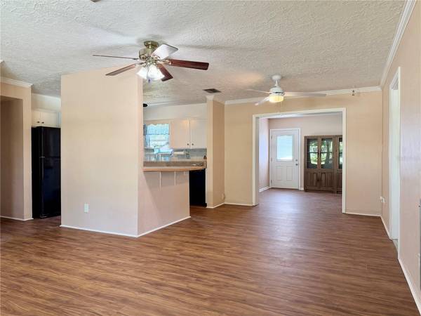 2700 56TH LN N, St Petersburg, FL, 33710 photo 5