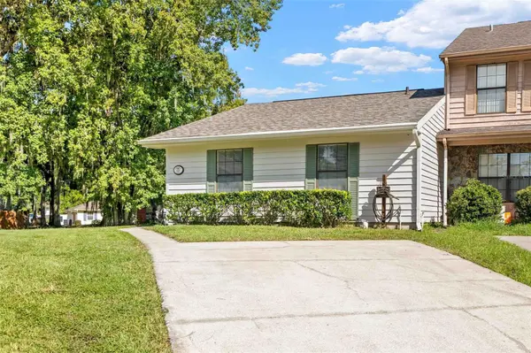 828 VILLAGE DR, Brooksville, FL 34601