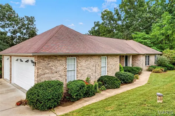 74 Forest Hills DR, Washington, MO 63090