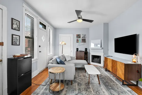 2112 N Seminary AVE #18, Chicago, IL 60614
