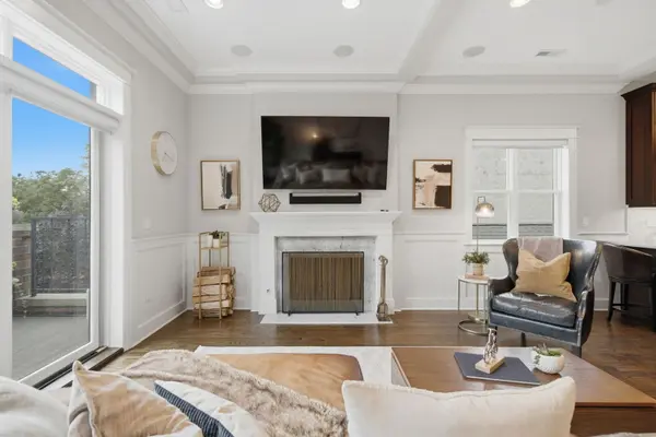 2722 N Wayne AVE #3, Chicago, IL 60614