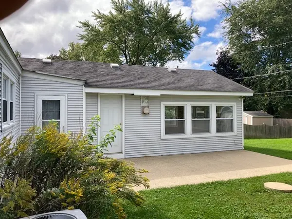 36608 N Lawrence DR, Lake Villa, IL 60046