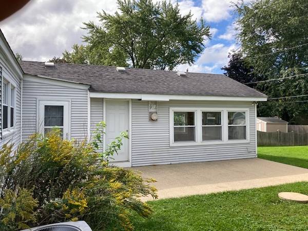 36608 N Lawrence DR, Lake Villa, IL 60046