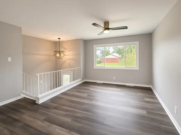918 Union DR, University Park, IL 60484