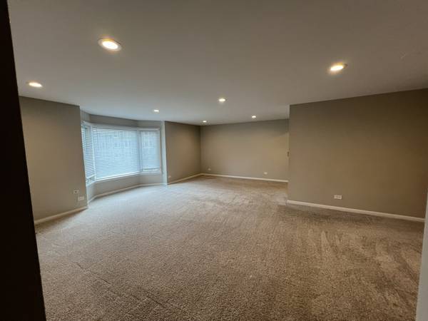 2600 Windsor Mall #2E, Park Ridge, IL 60068