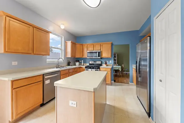 253 Carlton Mews CT, Sugar Grove, IL 60554