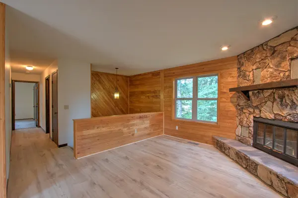 18195 152nd ST NW, Elk River, MN 55330
