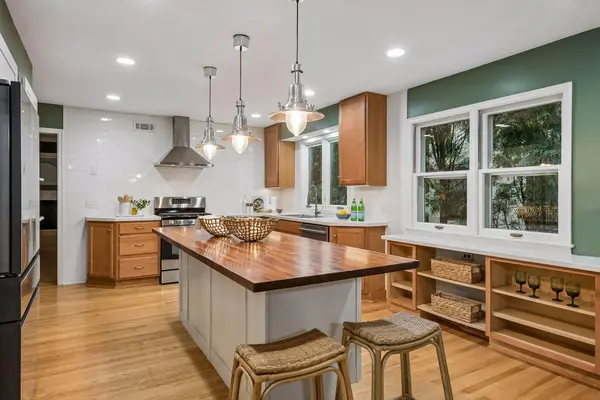 99 Forestdale RD, Minneapolis, MN 55410