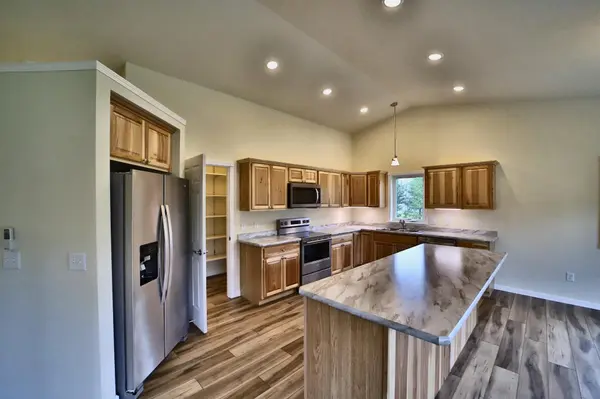 11946 Joneswood CIR, Baxter, MN 56425