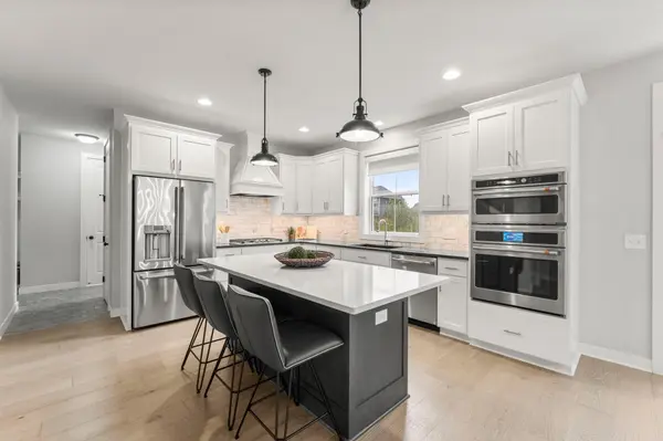 4547 Silverado DR, Woodbury, MN 55129