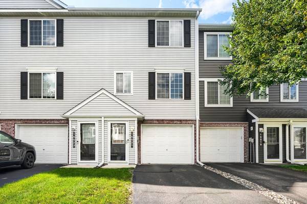 15521 Float LN #150, Apple Valley, MN 55124