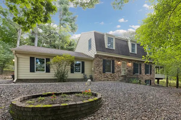 360 Quail RD, Dellwood, MN 55110