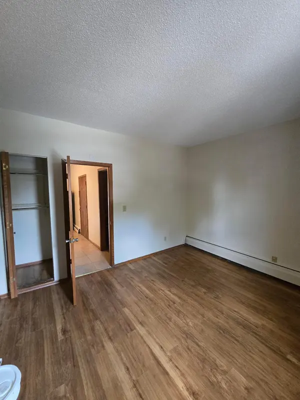 817 Lowry AVE NE #03, Minneapolis, MN 55418