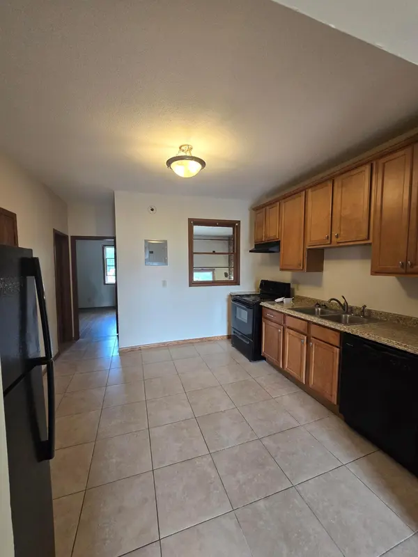 817 Lowry AVE NE #03, Minneapolis, MN 55418