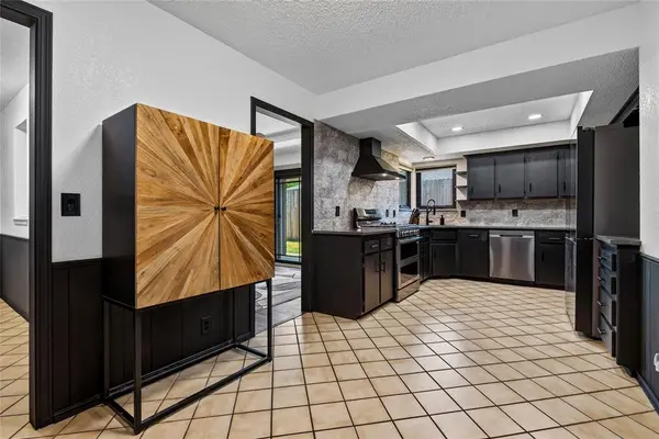 6900 Blue Spruce CT, Oklahoma City, OK 73162