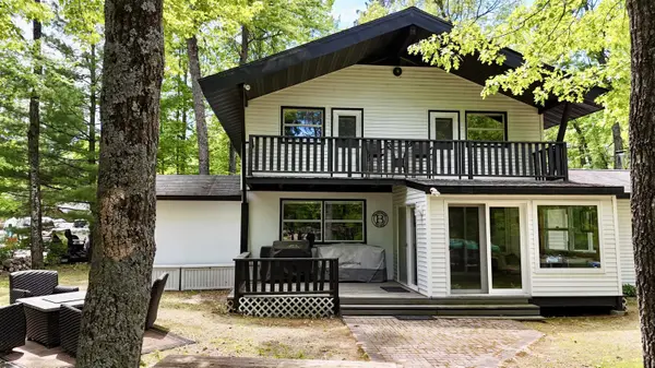 W1344 DEER PATH LN,  Keshena,  WI 54135-0000