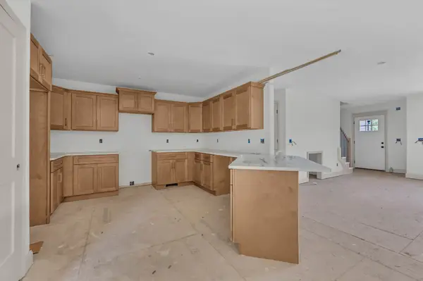 273 Wayne Hall Rd, Clarksville, TN 37040