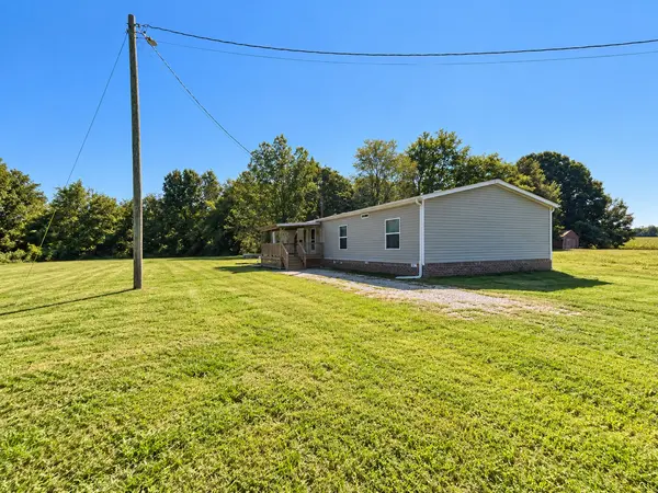 135 Charlie Lewis Rd, Trenton, TN 38382