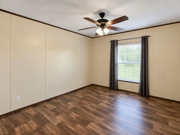 135 Charlie Lewis Rd, Trenton, TN 38382