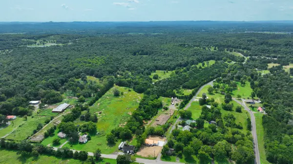 2 FACTORY RD, Murfreesboro, TN 37130