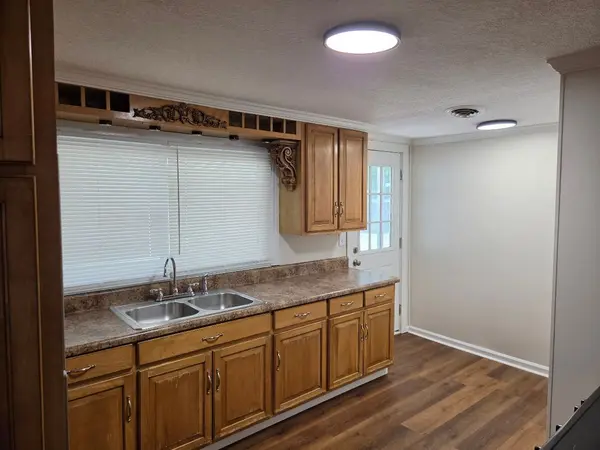 2311 Howell St #SE, Cleveland, TN 37323