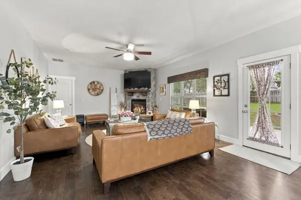 3512 N Brinnsfield DR, Ozark, MO 65721