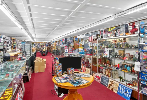 110 E Jackson ST, Bolivar, MO 65613